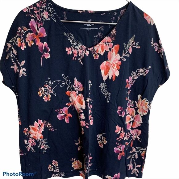 J. Jill Soft V-Neck Floral Easy‎ Tee - Picture 1 of 8